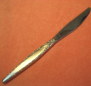 ONEIDA VENETIA PLACE KNIFE COMMUNITY STAINLESS FLATWARE SILVERWARE