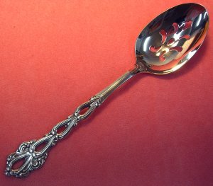 ONEIDA CHANDELIER PIERCED SERVING SPOON EXC! COMMUNITY STAINLESS FLATWARE SILVERWARE