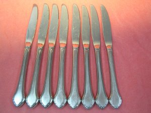 ONEIDA ROGERS SUMMER MIST CASSANDRA LIMELIGHT 8 PLACE KNIVES STAINLESS FLATWARE SILVERWARE