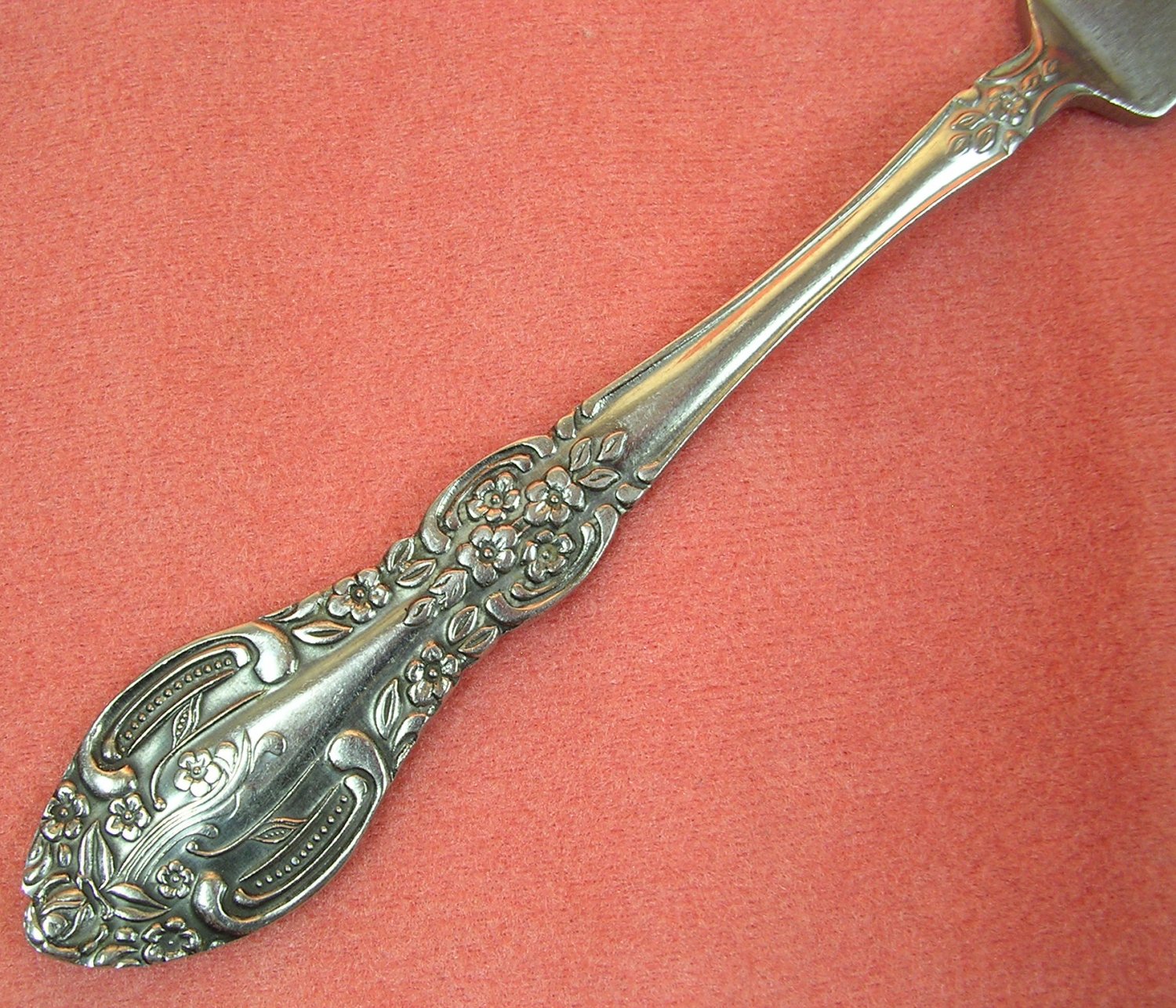 SPRINGTIME STAINLESS SPREADER JAPAN FLATWARE SILVERWARE