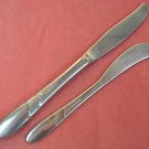 ONEIDA DEBONAIRE KNIFE & SPREADER DELUXE STAINLESS FLATWARE SILVERWARE