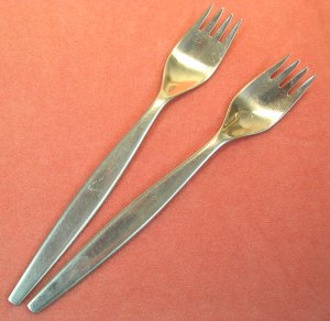 GENSE FOCUS 2 SALAD FORKS SWEDEN STAINLESS STEEL FLATWARE SILVERWARE