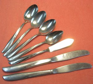 ONEIDA TWIN STAR 7pc COMMUNITY STAINLESS FLATWARE SILVERWARE
