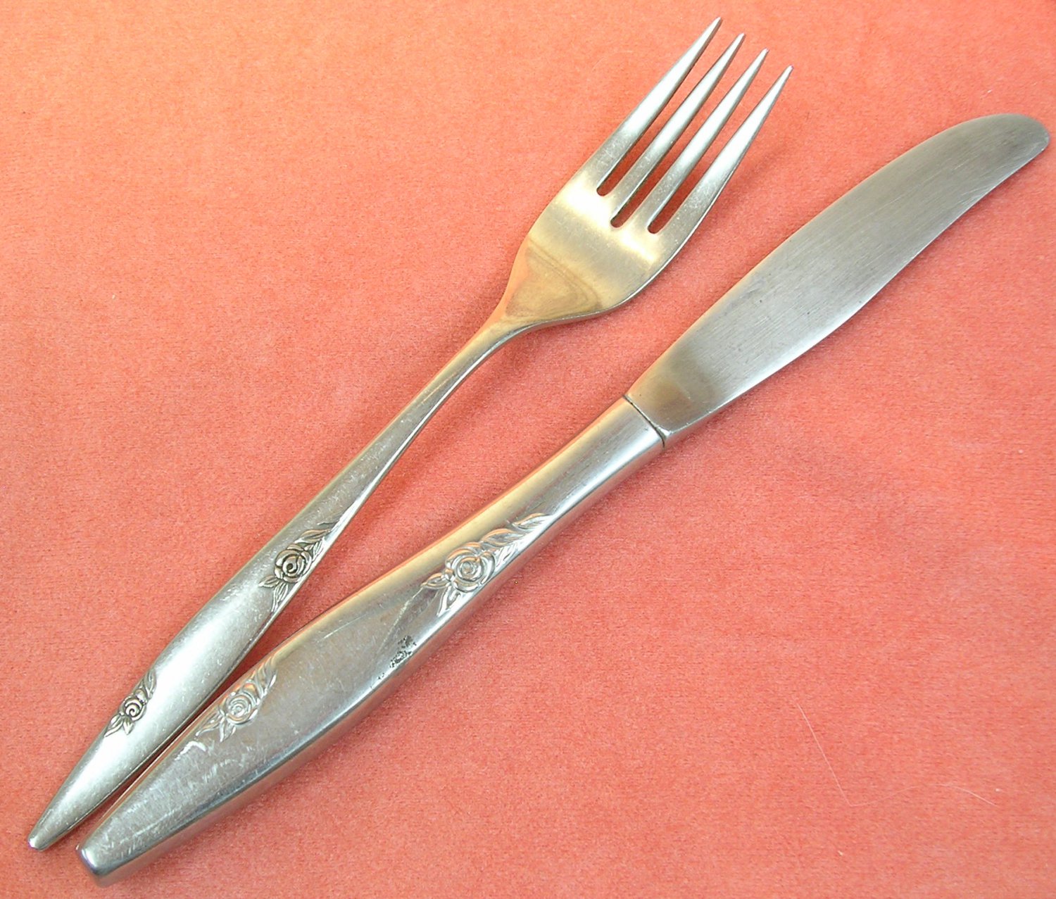 ONEIDA LTD ROSE DUET KNIFE & FORK STAINLESS FLATWARE SILVERWARE
