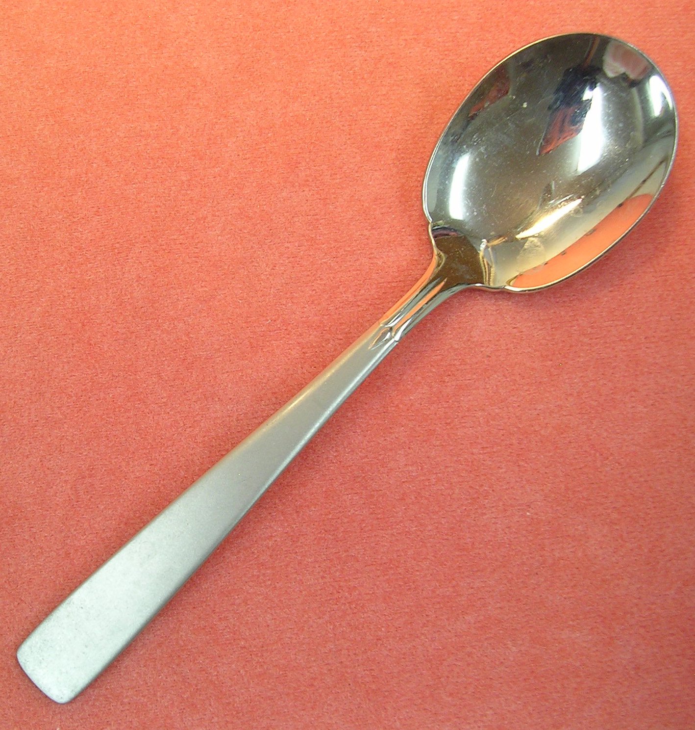 ONEIDA ACCENT FROSTED ONEIDACRAFT DELUXE SUGAR SPOON STAINLESS FLATWARE
