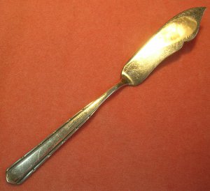 GORHAM REMEMBRANCE SPREADER 1930 SILVER PLATE FLATWARE SILVERWARE