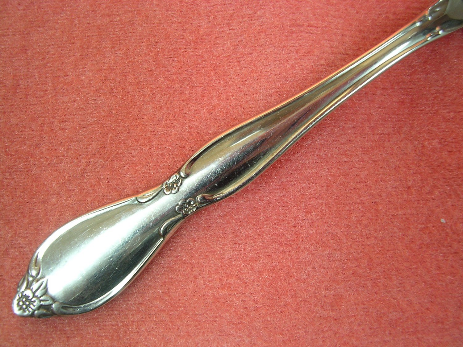 ONEIDA CHATELAINE BABY SPOON COMMUNITY STAINLESS FLATWARE SILVERWARE