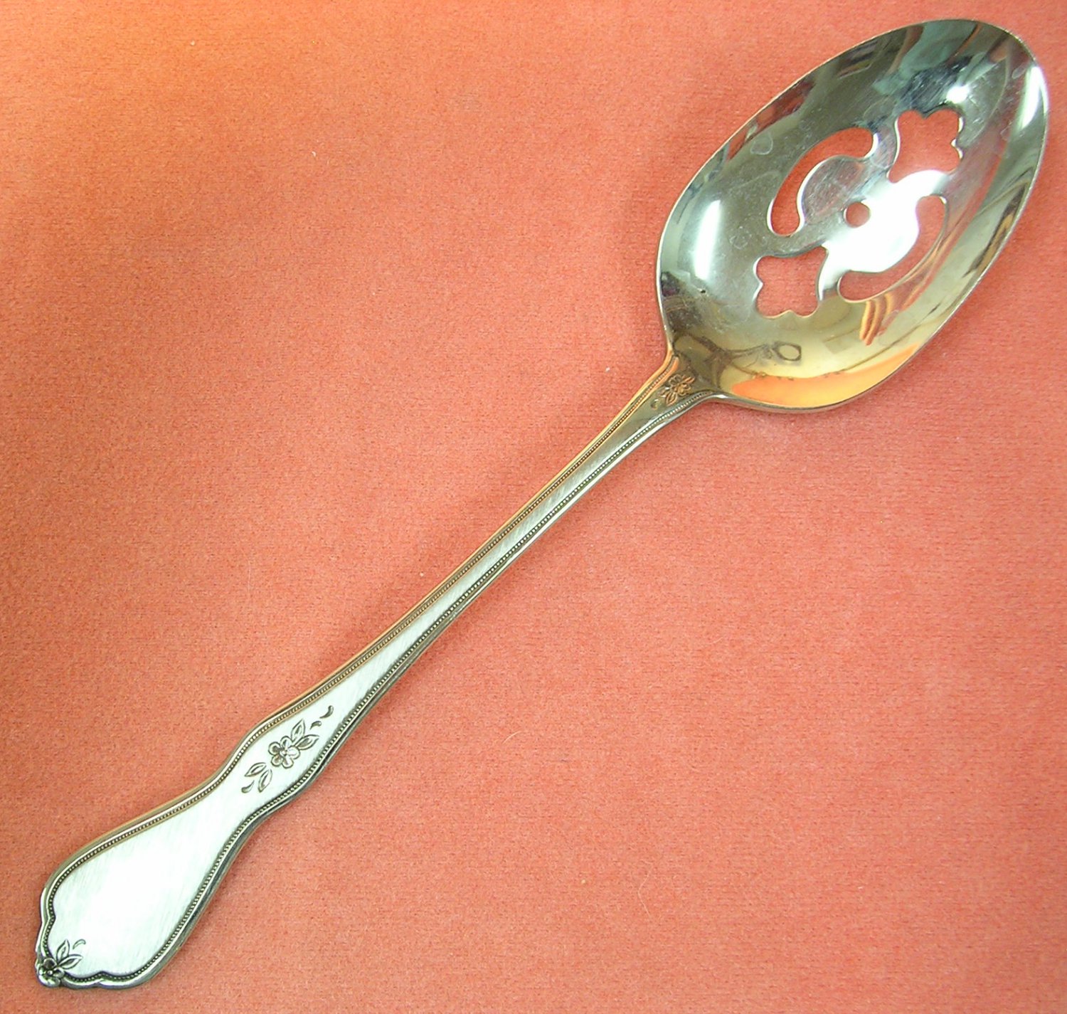 ONEIDA MEADOWBROOK MORNING BLOSSOM SERVING SPOON STAINLESS FLATWARE 