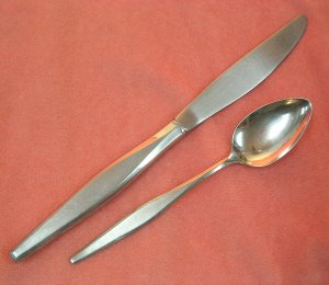 ONEIDA WINDRIFT TEASPOON & KNIFE LTD WM A ROGERS PREMIER STAINLESS FLATWARE SILVERWARE