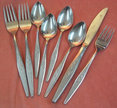 ONEIDA WOODMERE COMMUNITY 8pc STAINLESS FLATWARE SILVERWARE
