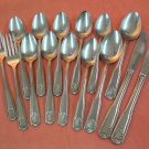 GOLD WORKS GOLDWORKS unknown pattern 2KNIVES 2FORKS 11SPOONS STAINLESS FLATWARE SILVERWARE