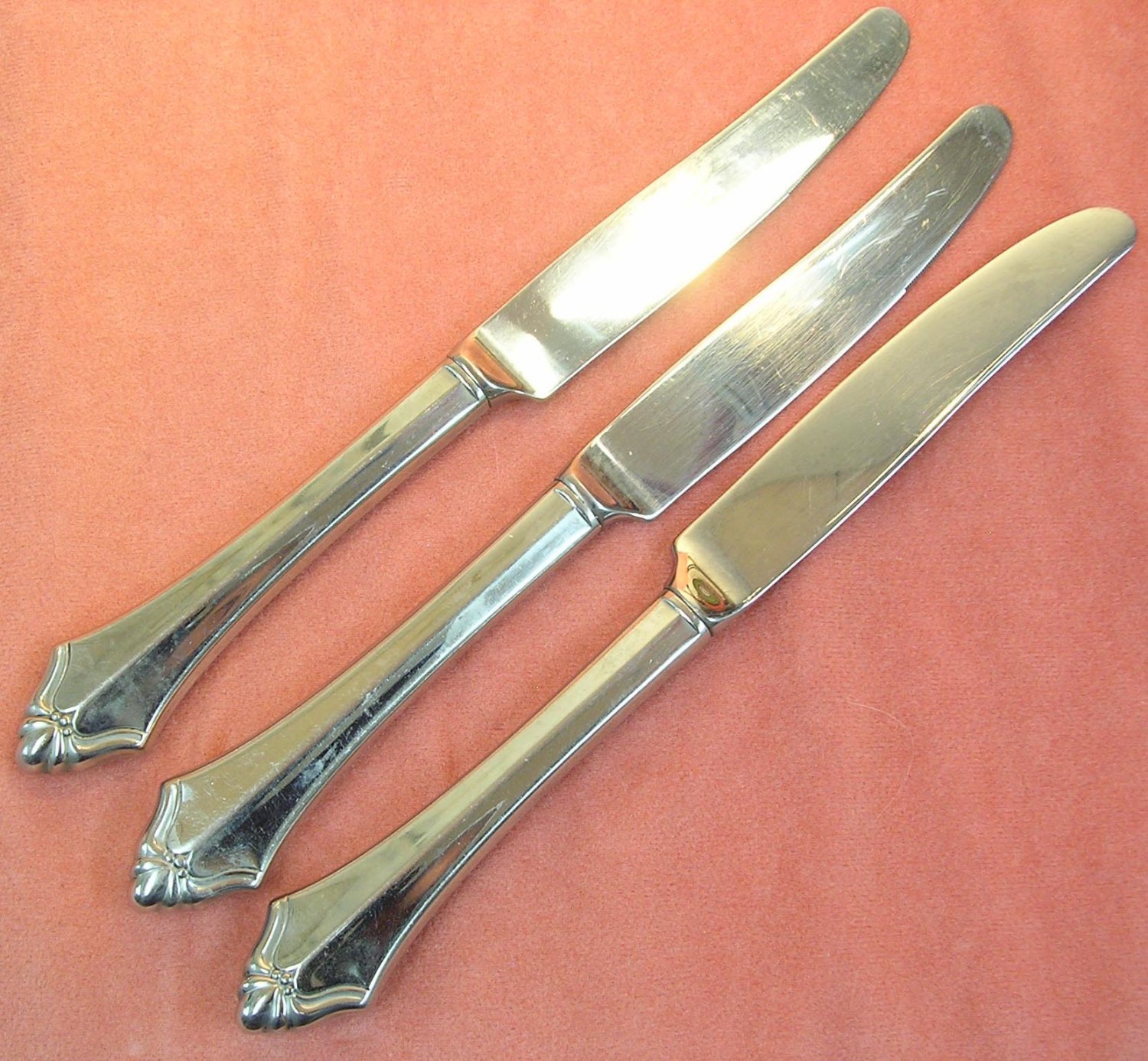 ONEIDA KENWOOD 3 PLACE KNIVES STAINLESS FLATWARE SILVERWARE