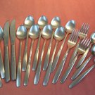 INTERNATIONAL BRENTWOOD GARDEN MANOR 18pc STAINLESS FLATWARE SILVERWARE