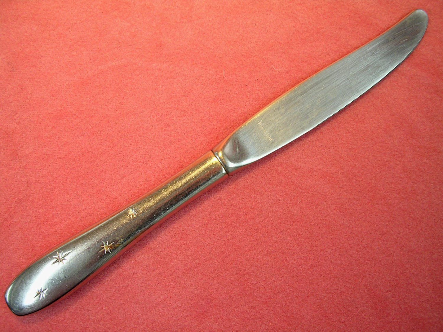 WALLACE BRIGHT STAR PLACE KNIFE STAINLESS FLATWARE SILVERWARE