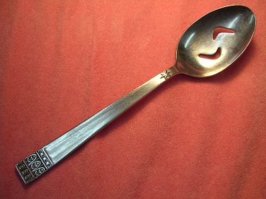 TOWLE ANDO PIERCED SERVING SPOON SUPREME STAINLESS FLATWARE SILVERWARE