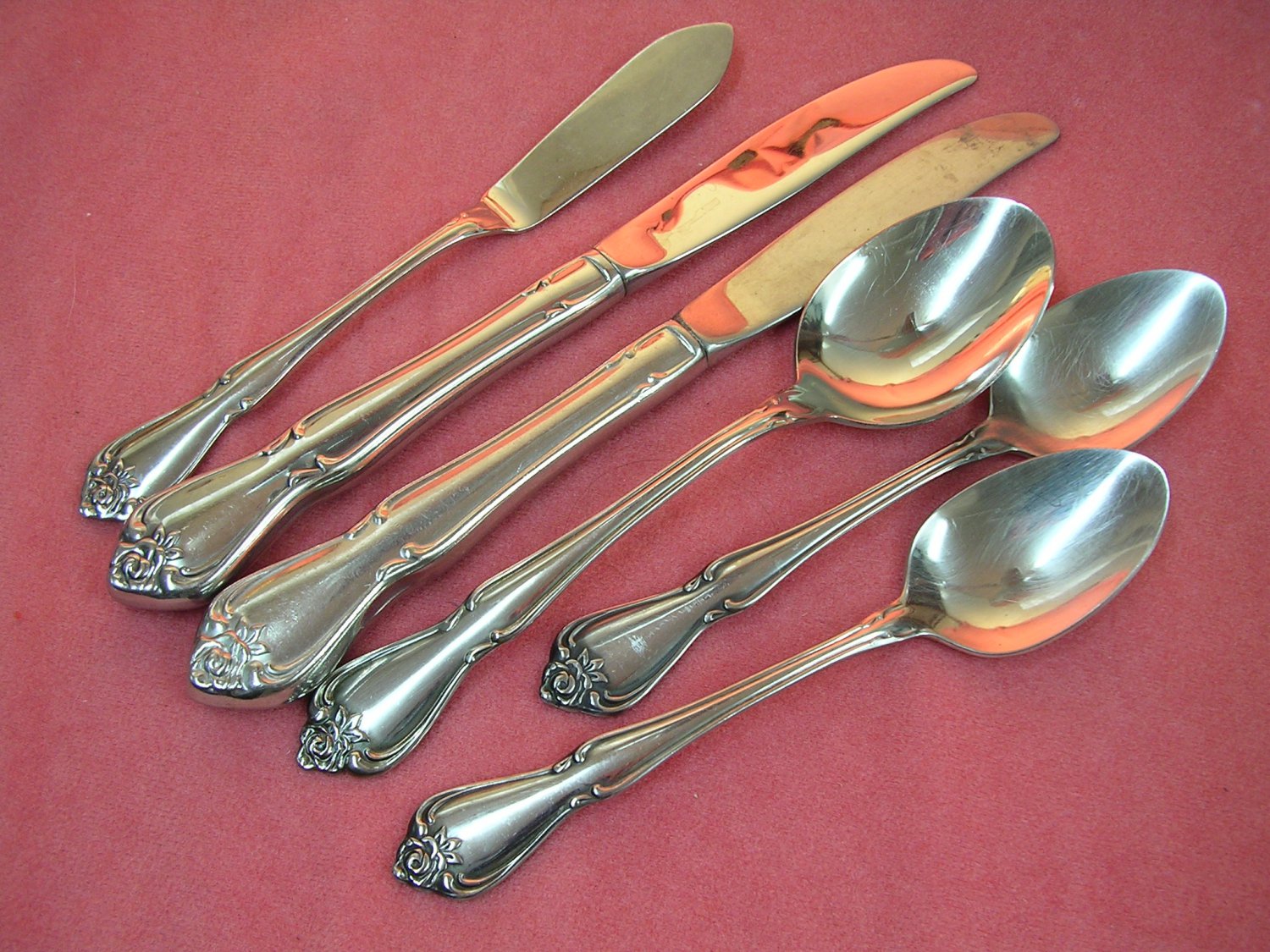 ONEIDA ARBOR TRUE ROSE CHAPLET 5pc 1881 ROGERS LTD STAINLESS FLATWARE