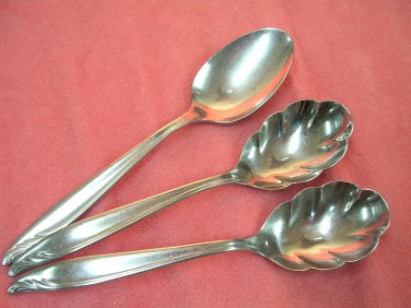 INTERNATIONAL BERMUDA 2 SUGARS & TEASPOON Wm ROGERS STAINLESS FLATWARE SILVERWARE