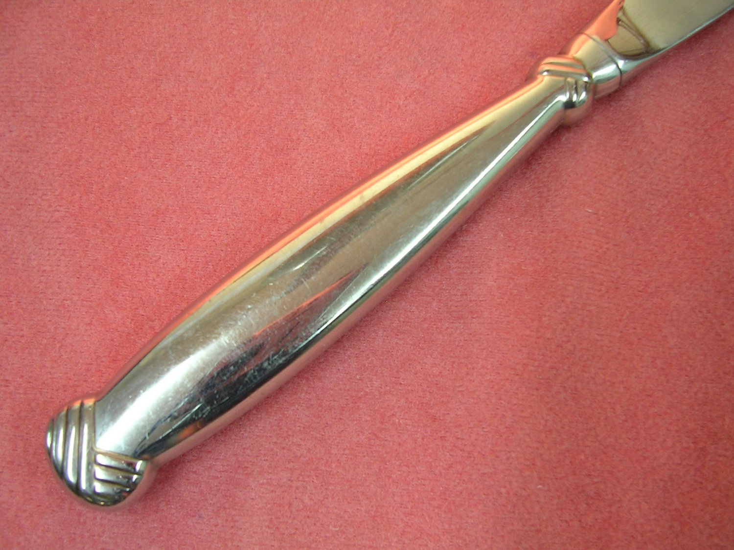 ONEIDA GLOSSY RATTAN KNIFE STAINLESS FLATWARE SILVERWARE