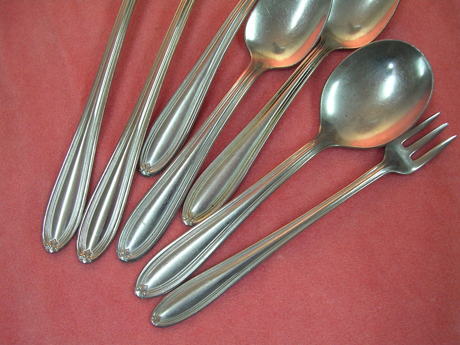 ONEIDA PARADE OLIVE FORK &6 SPOONS THOR STAINLESS FLATWARE SILVERWARE