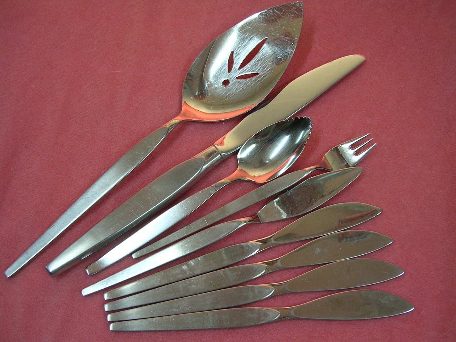 ONEIDA SATINIQUE 9pc COMMUNITY STAINLESS FLATWARE SILVERWARE
