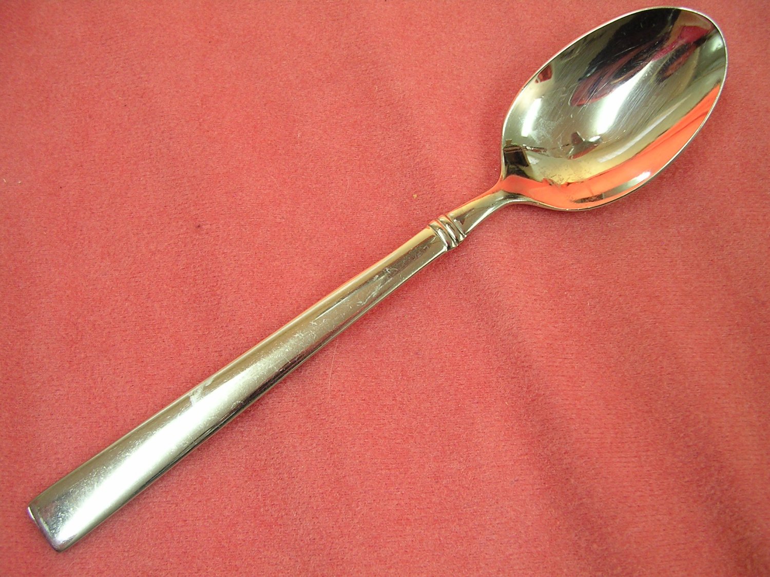 ONEIDA HEIRLOOM TEASPOON STAINLESS FLATWARE SILVERWARE