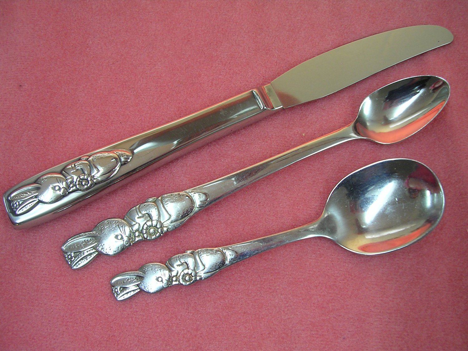 Oneida Peter Rabbit Stainless Baby Spoon