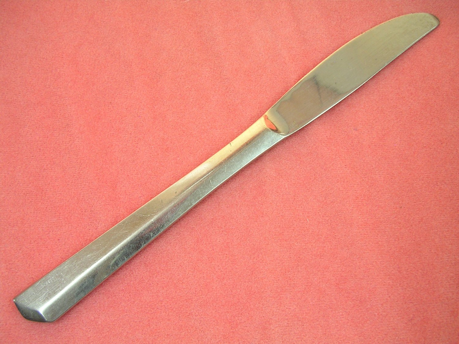 REED & BARTON TAOS SELECT PLACE KNIFE STAINLESS FLATWARE SILVERWARE