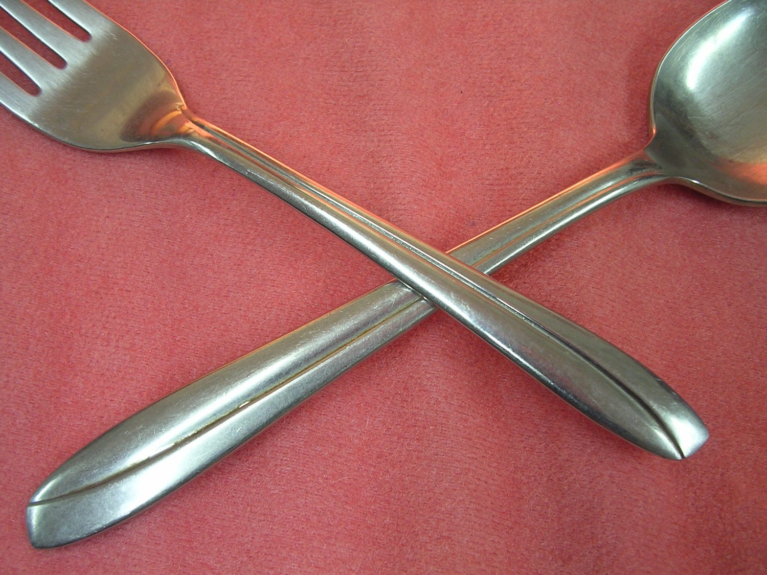 INTERNATIONAL INS 166 INS166 PLACE SPOON & SALAD FORK STAINLESS