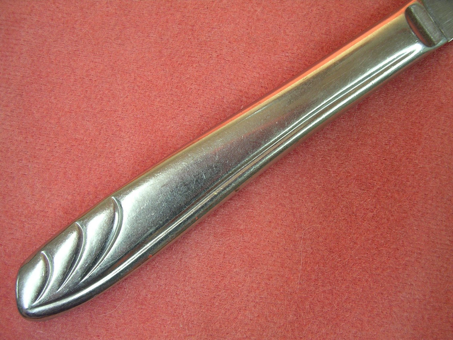 INTERNATIONAL PREVUE PLACE KNIFE SILCO STAINLESS FLATWARE SILVERWARE