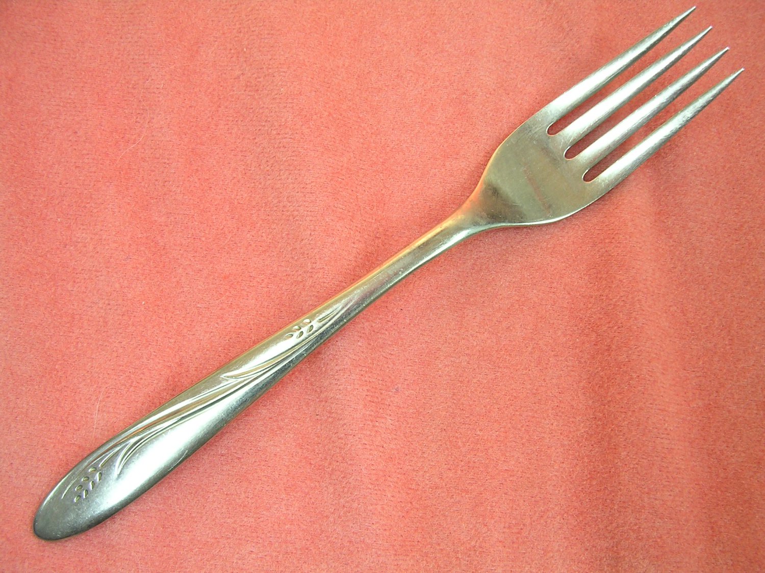 INTERNATIONAL ELEGANCE SALAD FORK UNIVERSAL INC STAINLESS FLATWARE