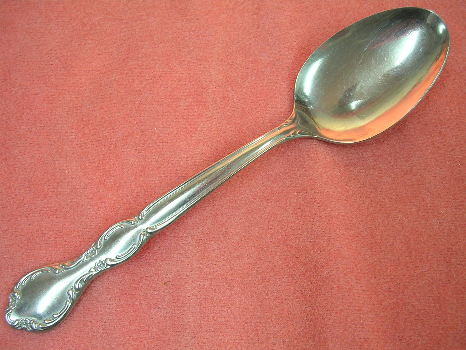 INTERNATIONAL ROYAL MANOR TEASPOON WM ROGERS & SON STAINLESS FLATWARE