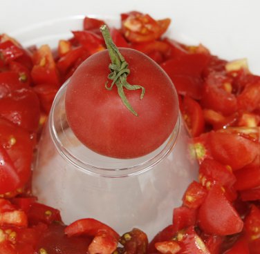 300 Pcs 'Red Flat Peach' Indeterminate Tomato Organic Seeds