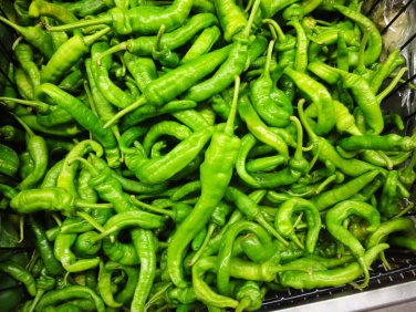 30 Pcs 'Pig Intestines' Long Crooked Hot Chili Pepper Vegetable