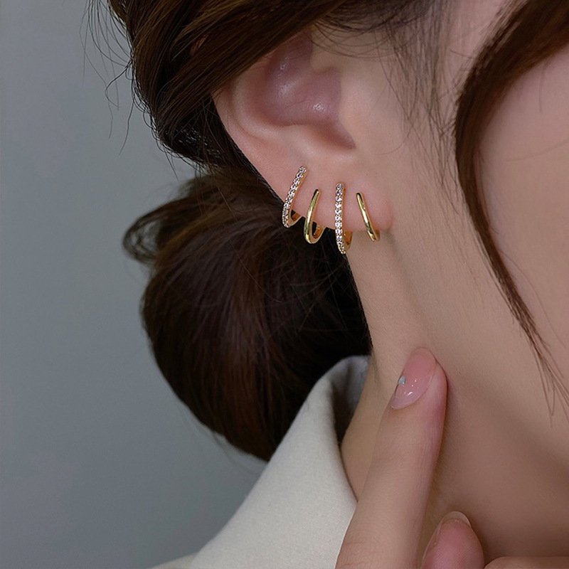 Fashion Exquisite Rhinestone Decor Ear Cuff earring for Woman 2023