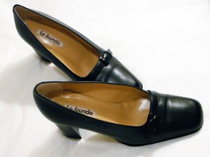 Le Saunda Classic Black Leather High Heels 35.5/5.5