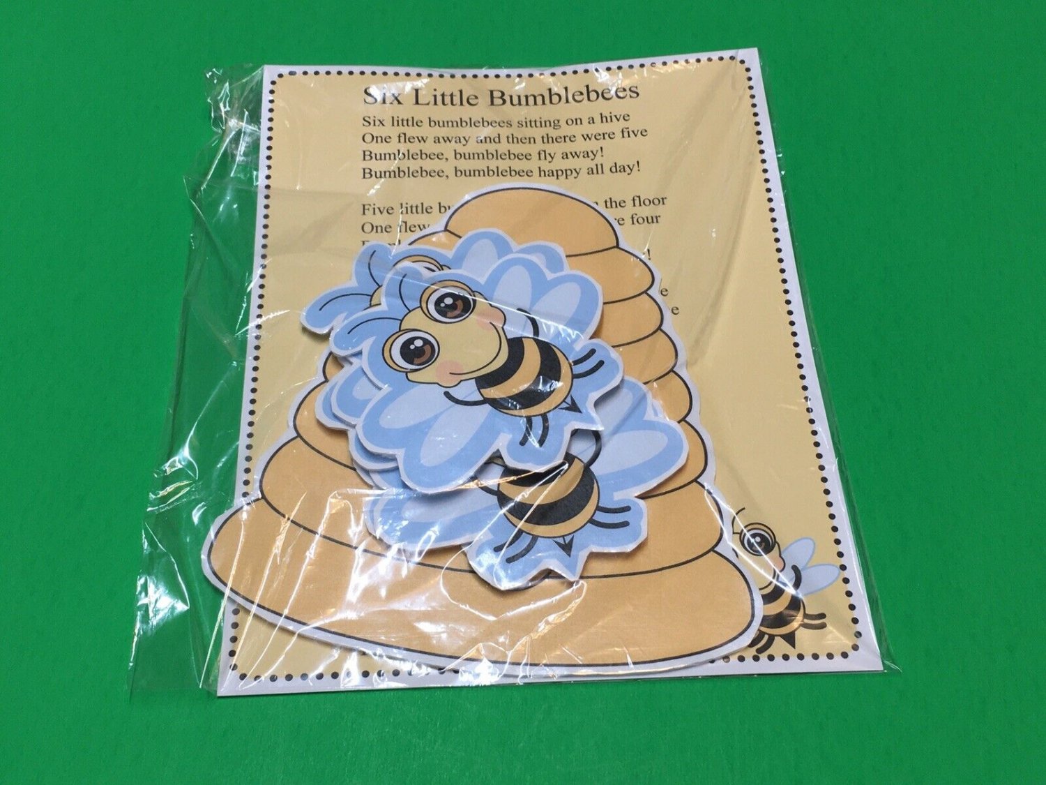 Six Little Bumble Bees Flannel Board Set  -  Laminated Activity Set - Teaching