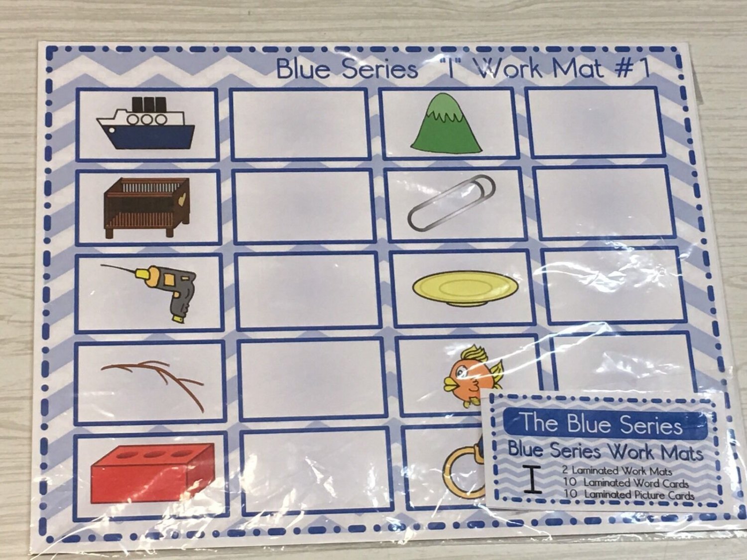 The Blue Series - Vowel I Work Mats (20 cards-2 Laminated WorkMats) Montessori