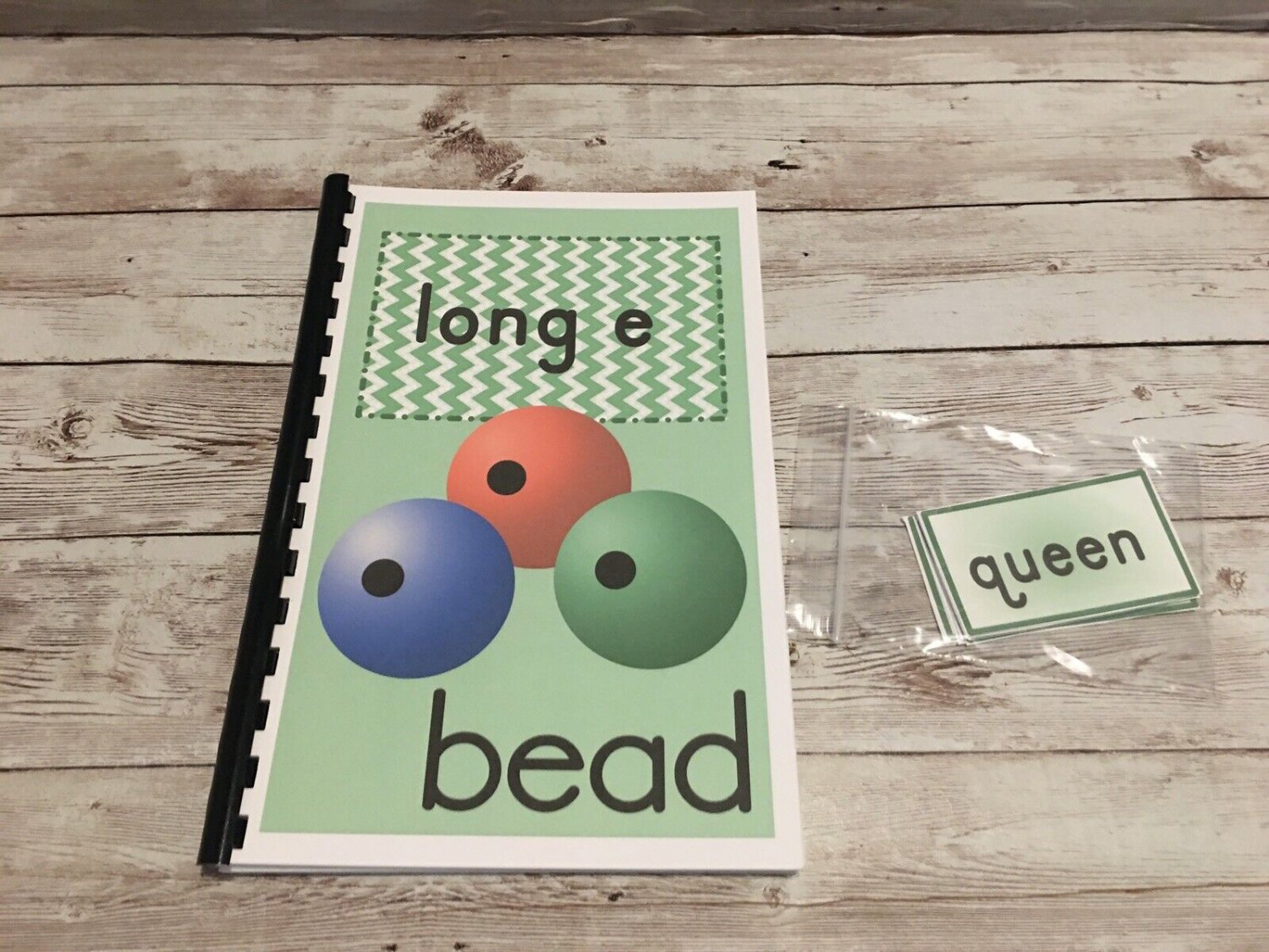 Interactive Learning Books for Children - Long &acirc;��e&acirc;�� book - w/ 12 Laminated Cards