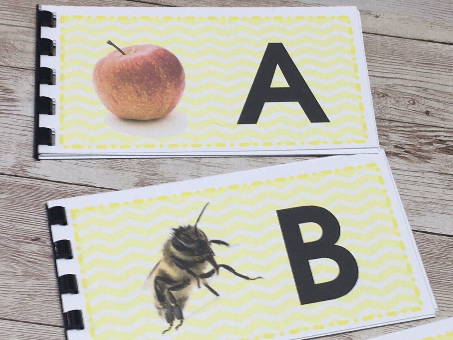 Learning Resource - 26 Alphabet Photo Booklets - preschool - Phonics