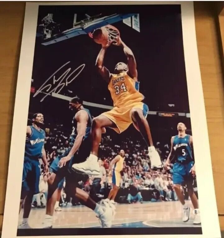 SHAQUILLE O'NEAL LAKERS 8.5x11 GLOSSY OLD SCHOOL BASKETBALL REPRINT DUNK POSTER