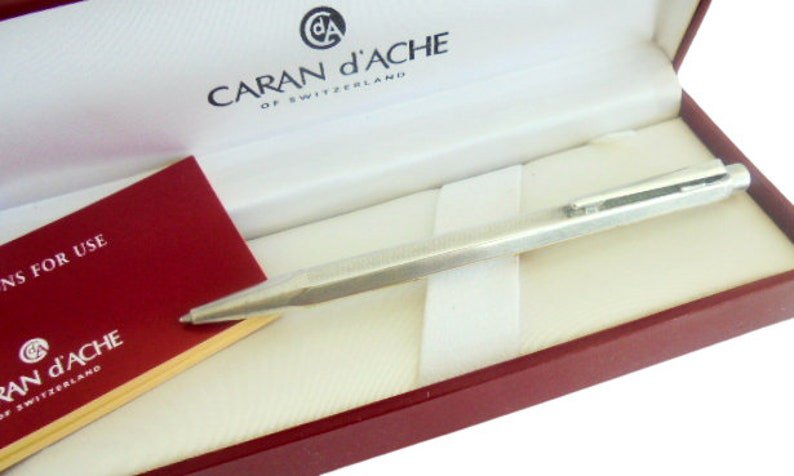 CARAN D'ACHE ECRIDOR millerighe ball pen In its gift box with booklett