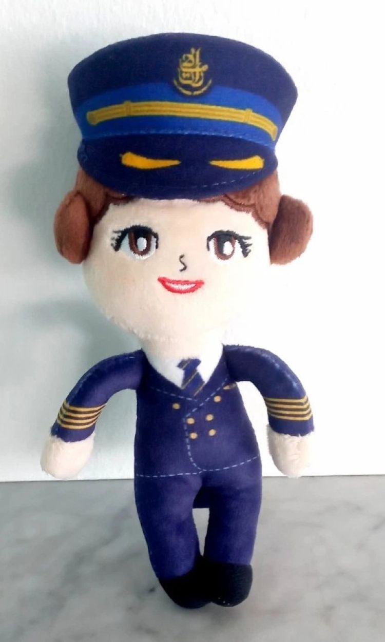 Emirates Airline Fly With Me Crew CAPTAIN AMELIA Plush Toy Doll 7" tall