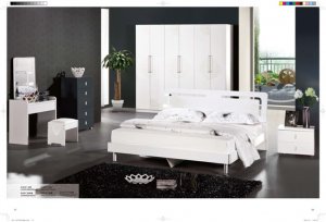 bedroom R2