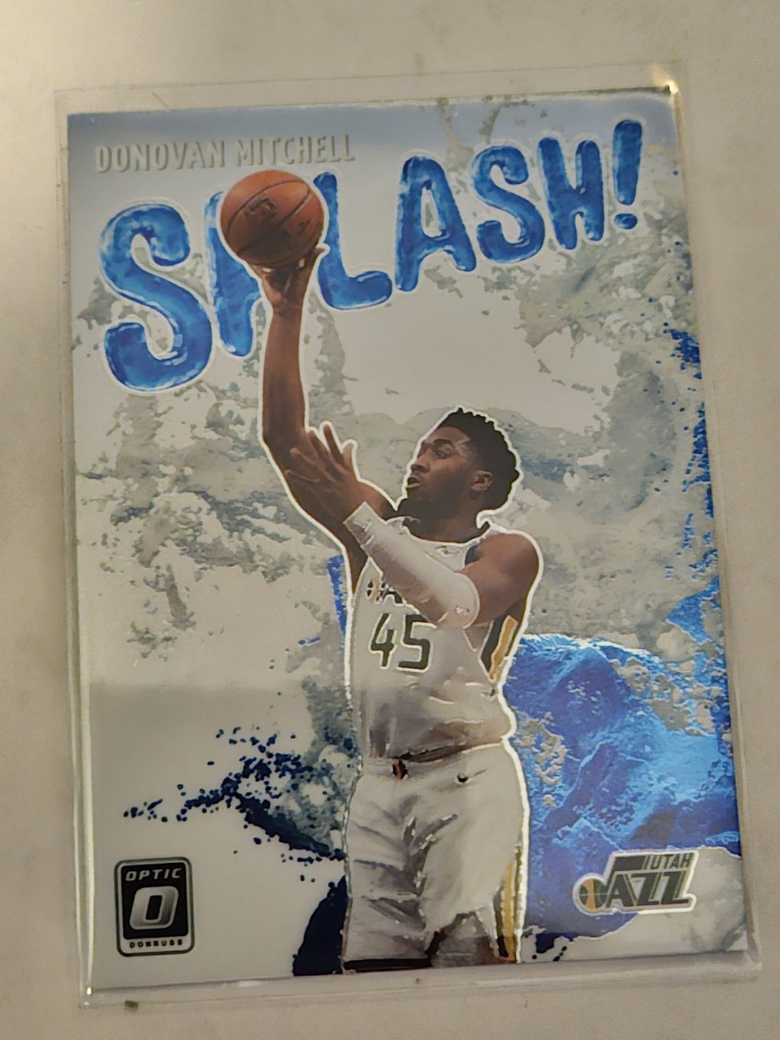 Donovan Mitchell - 2021-22 Optic Splash! Insert Card