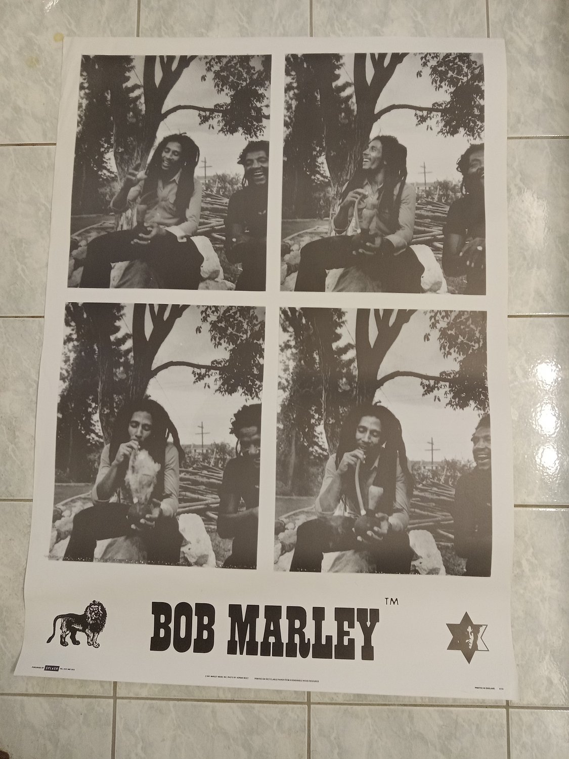 BOB MARLEY BLACK AND WHITE 25 1/4 X 35 1/4 INCHES LIC. POSTER 1991!! VERY RARE!!