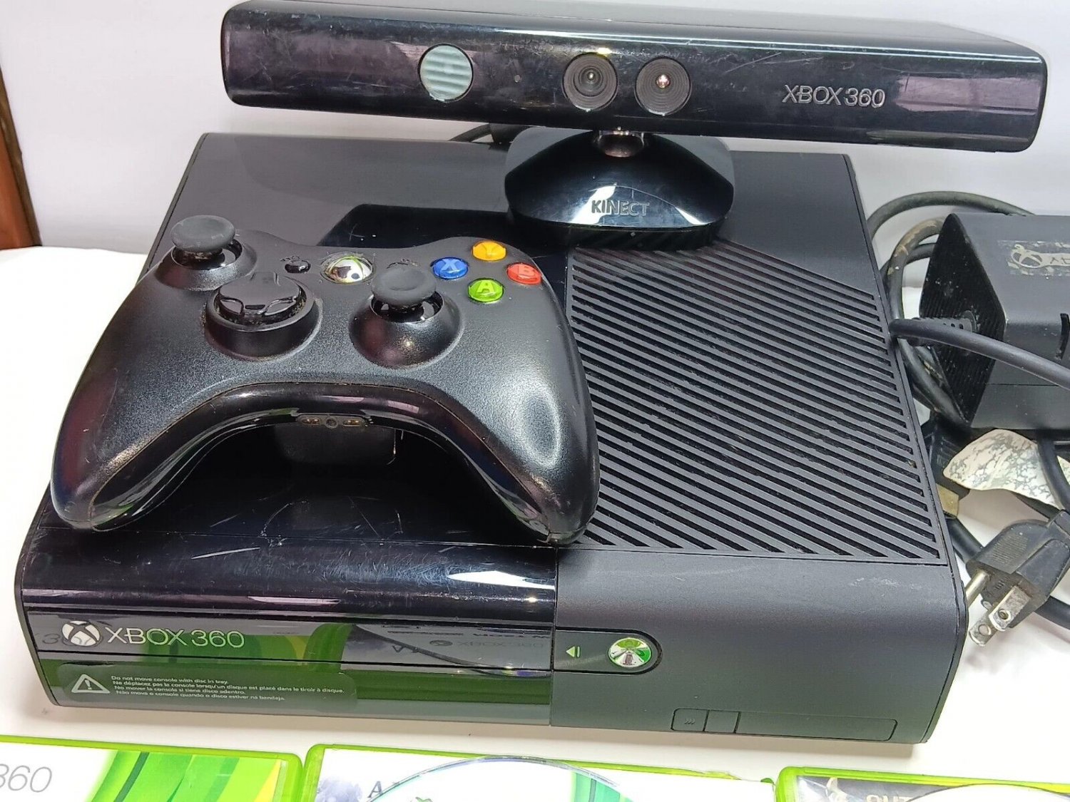 Xbox 360 E Slim 500GB Console w/One Controller & Cords + 4 Games ...