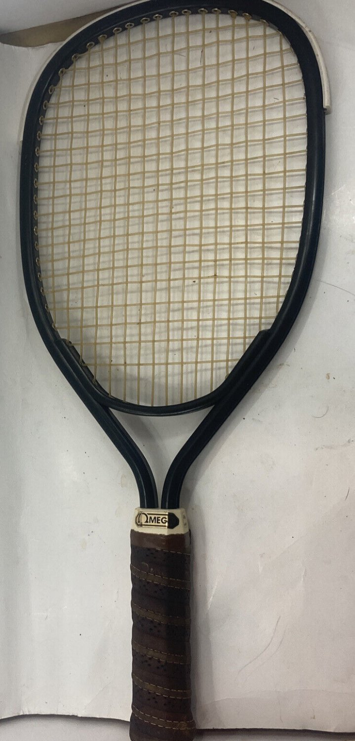 VTG Omega Pro II Graphite Racquetball Racquet With Case 4 3/8