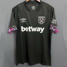 22-23 West Ham Away Fans Soccer