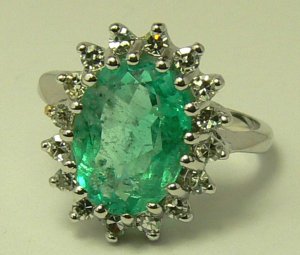 EMERALD & DIAMOND VERSION OF KATE MIDDLETONS RING 4CTS