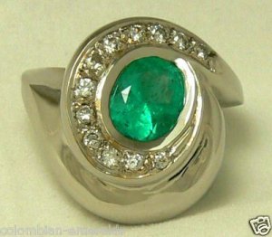 COLOMBIAN EMERALD  2.35 CTS RING